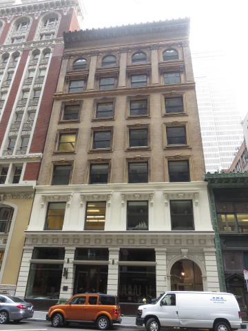 the facade of the Welch Building at 244 California St, San Francisco, seen from street level